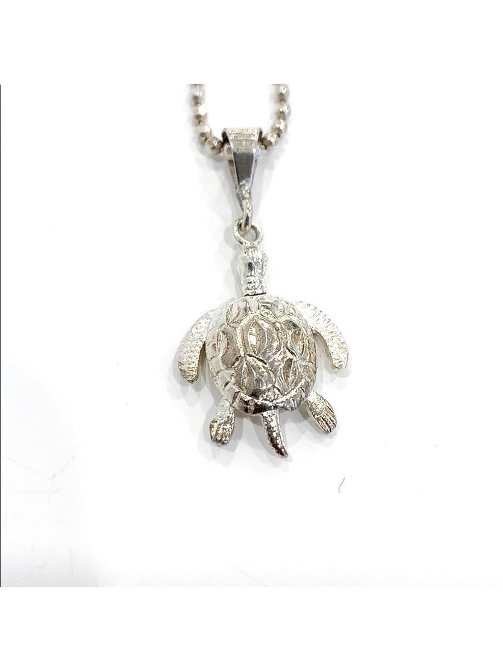 𝅺sterling Silver Turtle Necklace